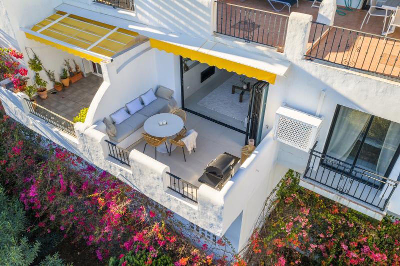 Apartment for sale in Puerto del Almendro, Benahavis