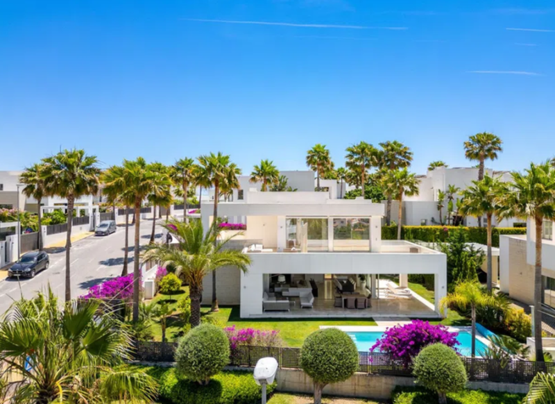 Villa till salu i Rio Real, Marbella Öst