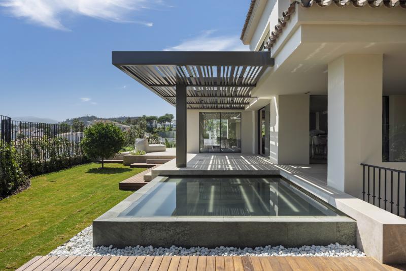 Villa te koop in Nueva Andalucia, Marbella