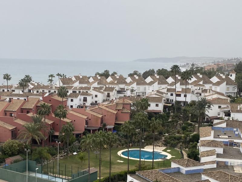 Geschakeld huis te koop in Bahia Azul, Estepona West