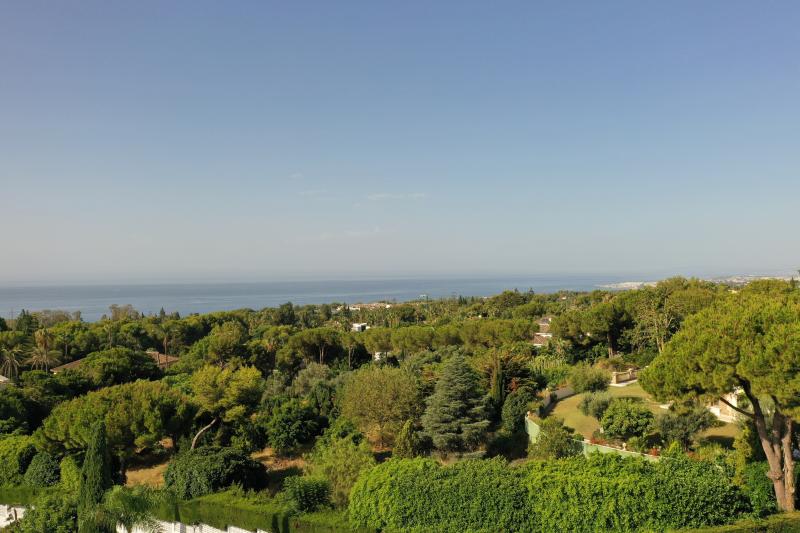 Plot for sale in Cascada de Camojan, Marbella Golden Mile