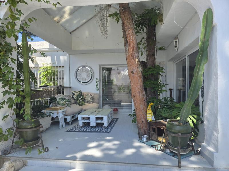 Your Mediterranean Heaven: An Indoor-Outdoor Masterpiece 3 bedrooms' bungalow in Reserva de Marbella within walking to amenities and to the beach