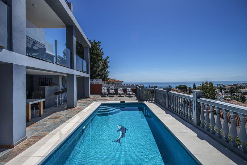 Charming 3-Bedroom Villa in Torreblanca with Stunning Sea Views