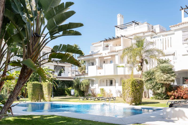 Duplex Penthouse à vendre dans Los Naranjos de Marbella, Nueva Andalucia