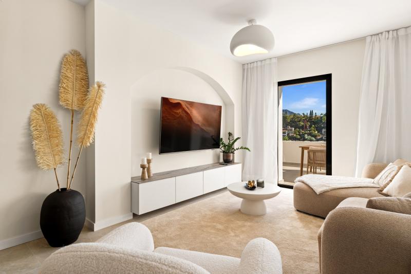 Appartement Élégant Rénové avec Vue Panoramique sur le Golf, la Mer et La Concha