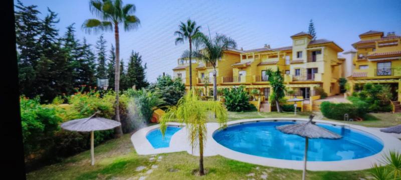 Town House for sale in Sotoserena, Estepona