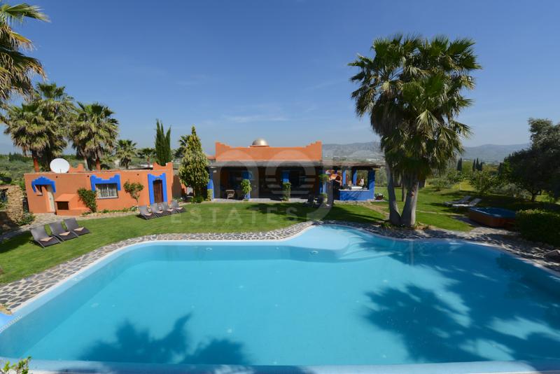 Finca till salu i Alhaurin el Grande