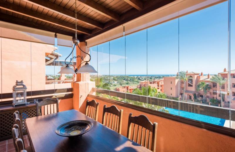 Penthouse for sale in Gazules del Sol, Benahavis