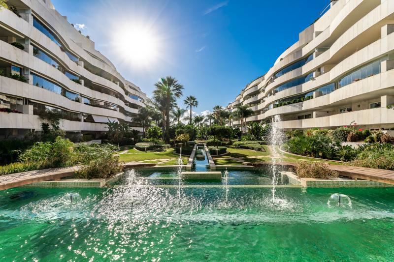 Apartamento en venta en El Embrujo Banús, Marbella - Puerto Banus
