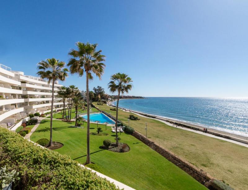 Duplex Penthouse te koop in Los Granados Playa, Estepona