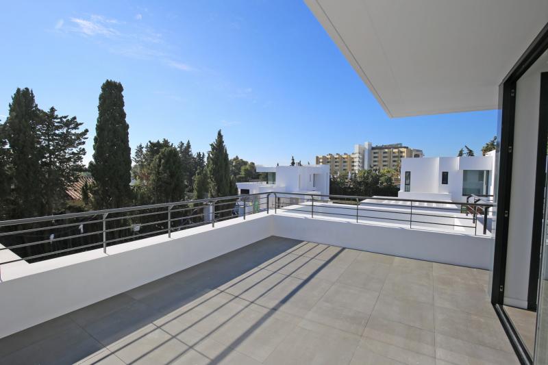 Villa te koop in Atalaya, Estepona
