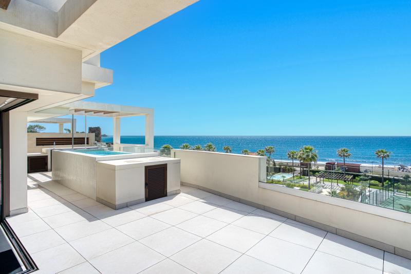 Fantastisk Duplex Penthouse med panoramautsikt över den nya gyllene milen