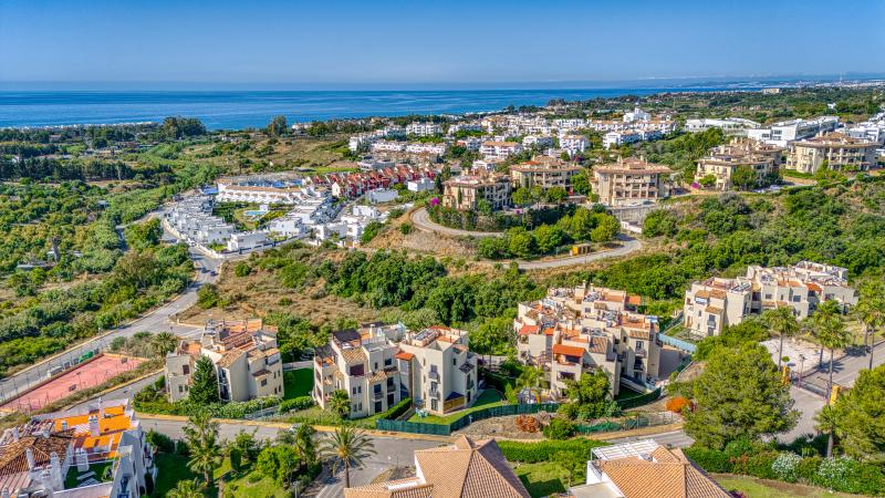 Spacious three bedroom, south west facing apartment in the gated community Ribera Luar, Estepona with large private garden