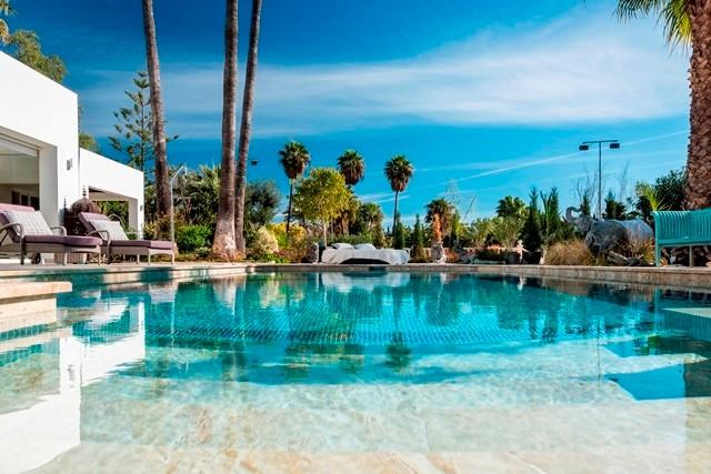 Villa till salu i El Paraiso, Estepona
