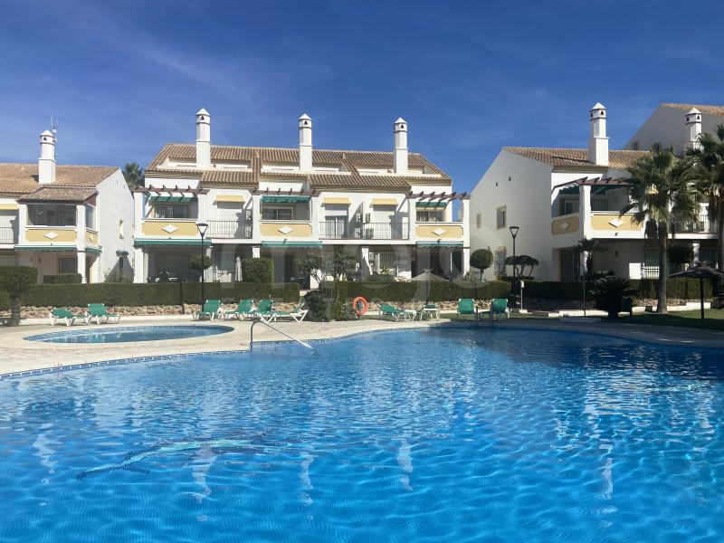 Appartement te koop in Carib Playa, Marbella