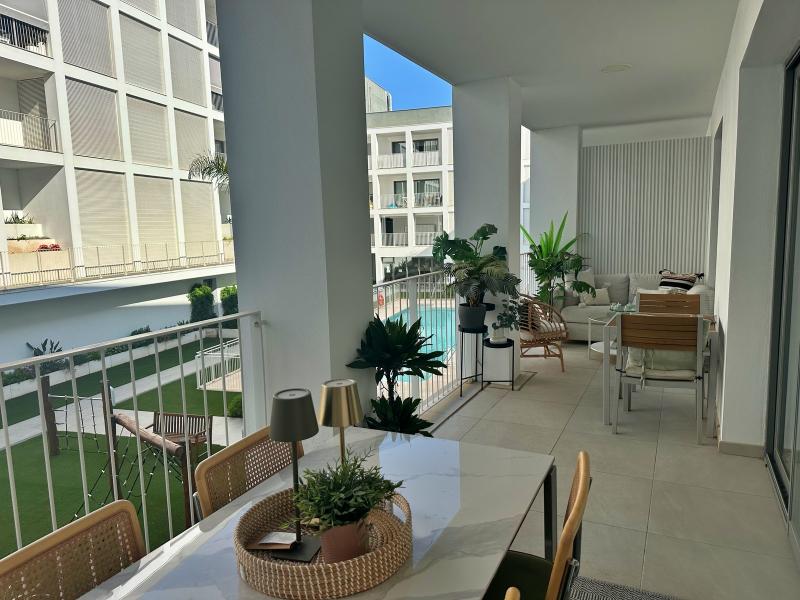 Modern 3-Bedroom Apartment for Sale in the Heart of San Pedro de Alcántara