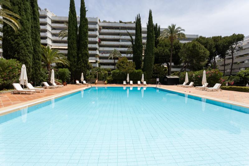 Lejlighed til salg i Don Gonzalo, Marbella