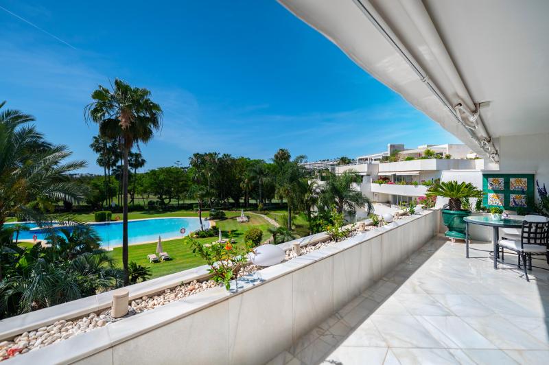 Duplex Penthouse til salg i Los Granados Golf, Nueva Andalucia