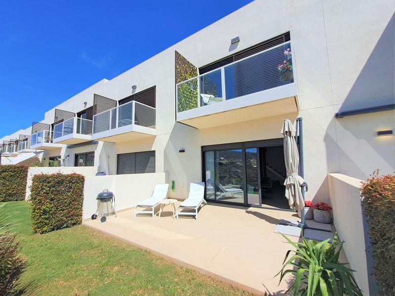 Luxury 3-bed Townhouse with sea views for sale at Majestic Heights La Paloma