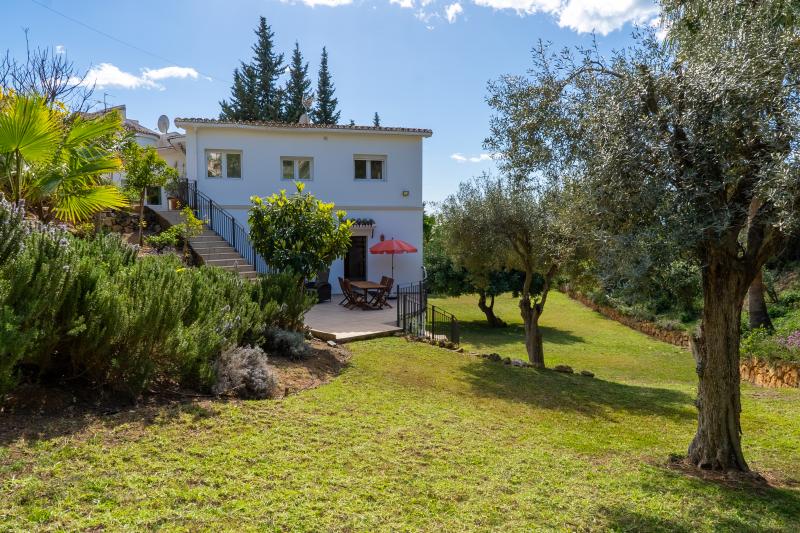 Villa en venta en El Rosario, Marbella