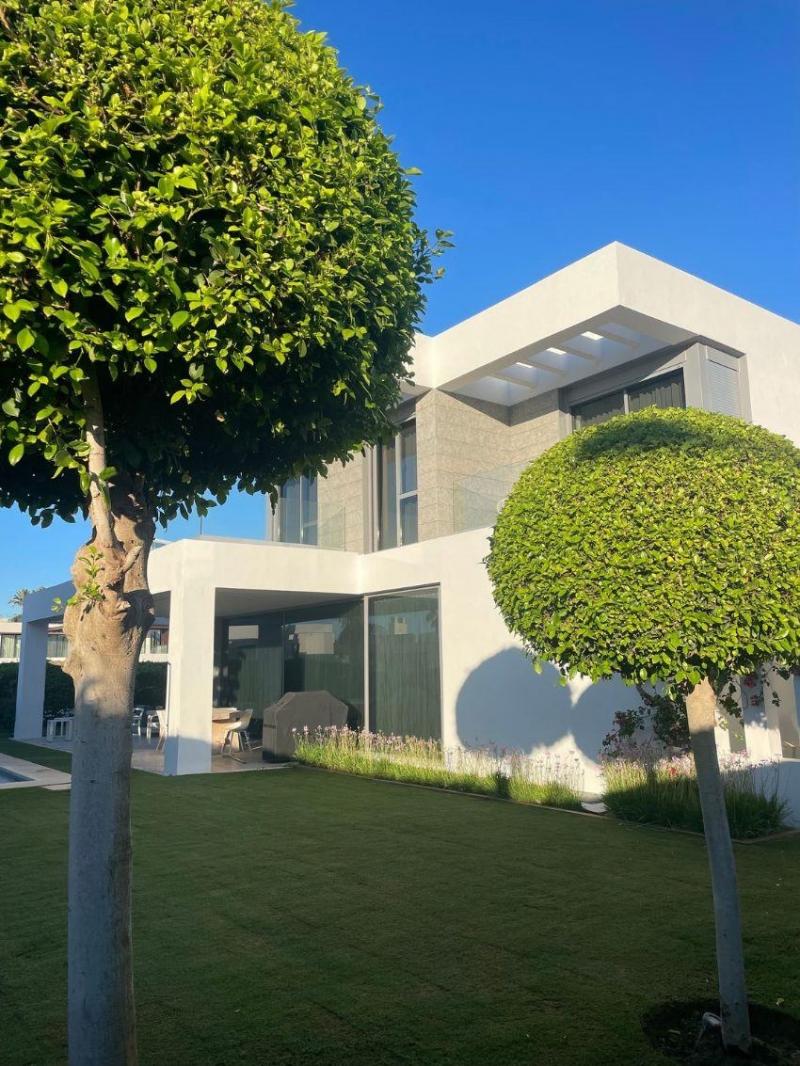 Villa for sale in Cancelada, Estepona