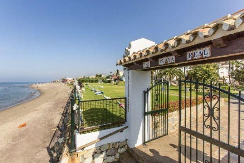 Duplex for sale in Playa Real, Marbella