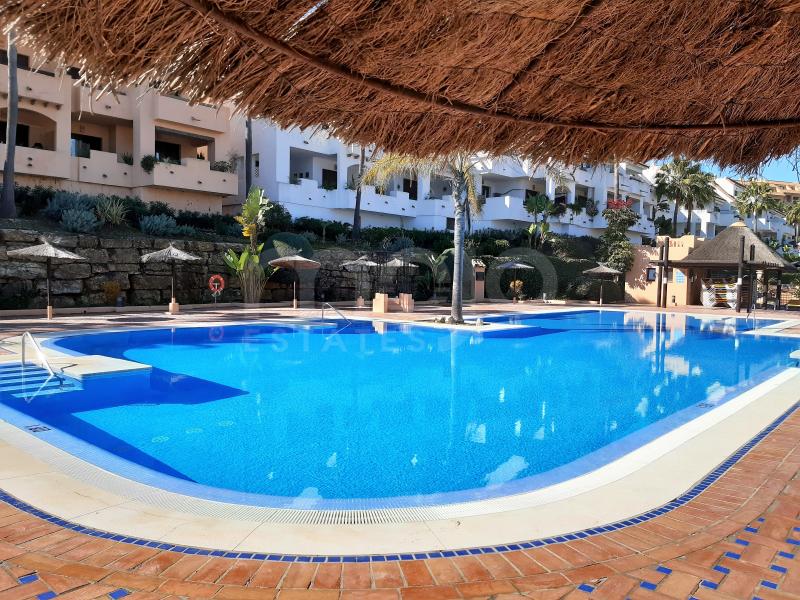 Two bedroom apartment in Duquesa Village