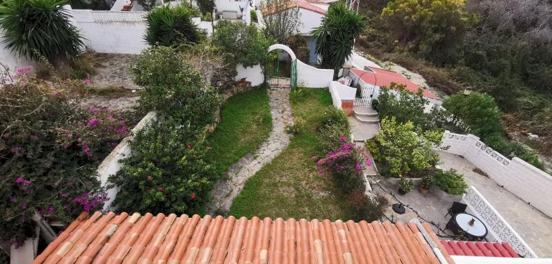 Two bed house with private garden in Manilva Village