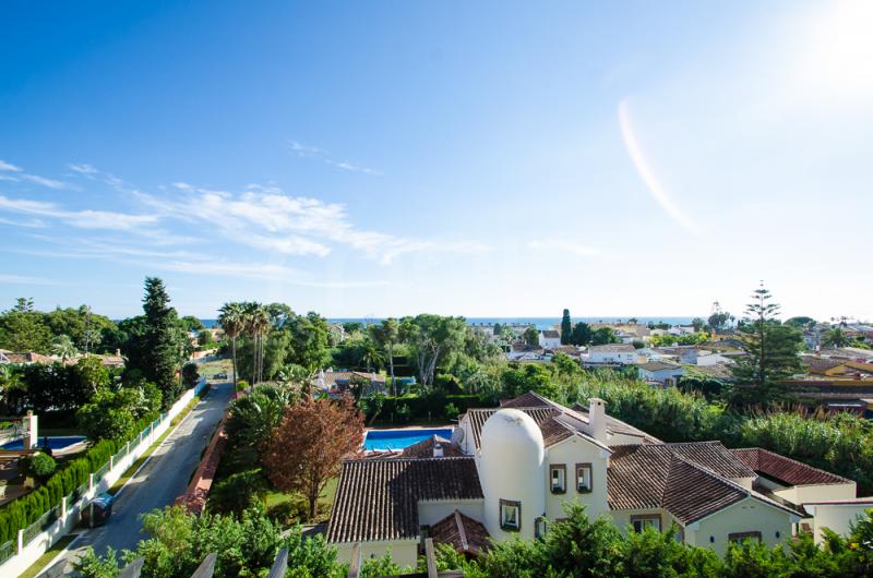 Duplex Penthouse til salg i El Paraiso, Estepona