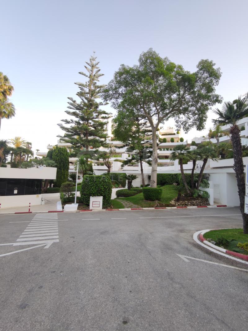 Lejlighed til salg i Terrazas de Las Lomas, Marbella Golden Mile