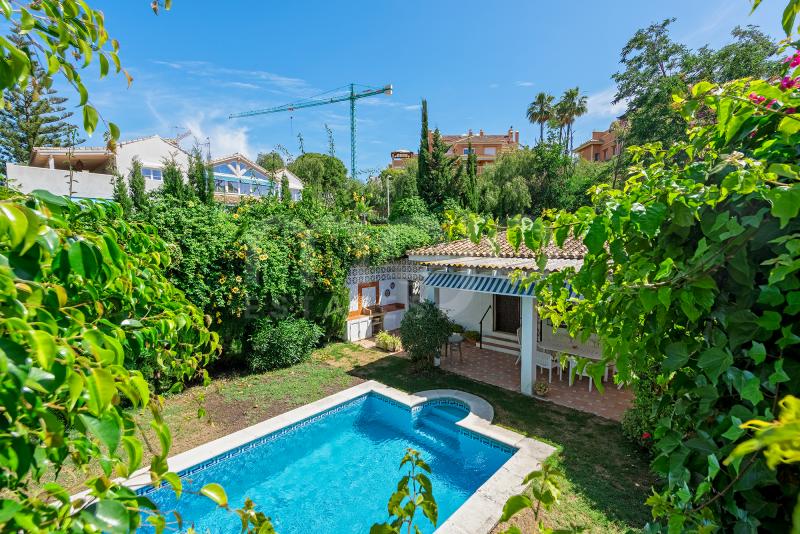 Bungalow til salg i La Campana, Nueva Andalucia