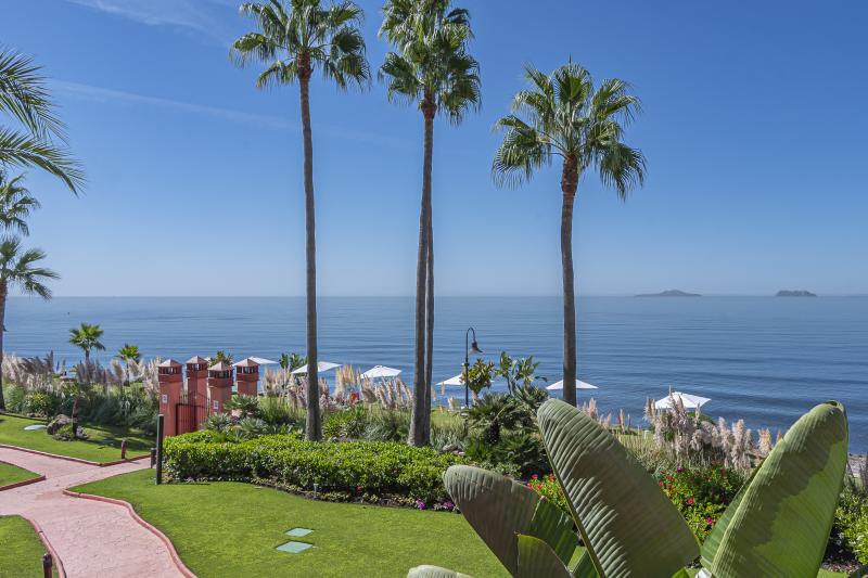 Lejlighed til salg i New Golden Mile, Estepona East