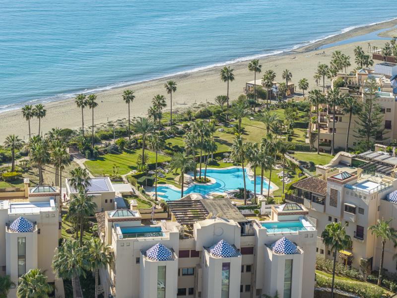 Apartamento en Primera Línea de Playa en Costalita del Mar