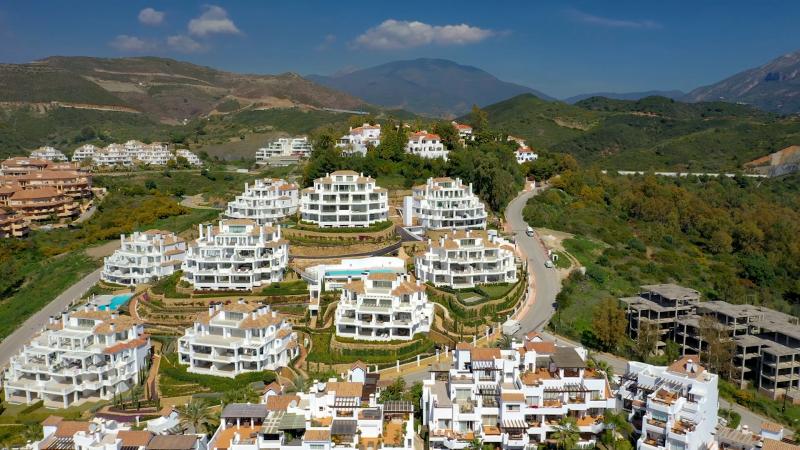 Fantastisk 7-bädds lägenhet belägen i urb. Nio lejon, Nueva Andalucia, Marbella