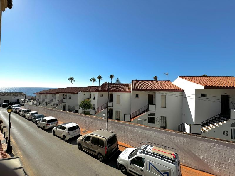 Mediterranean lifestyle just steps from the sea – Manilva Playa, Malaga