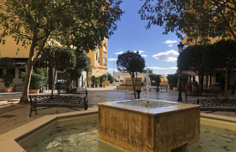 Gran Local Comercial med oändliga möjligheter - San Pedro de Alcántara