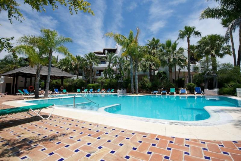 Appartement te koop in Jardines de la Aldaba, Marbella - Puerto Banus