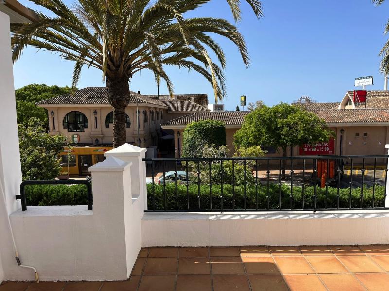 Unique Opportunity: Spacious Duplex in Secure Gated Urbanisation, Bulevar Area