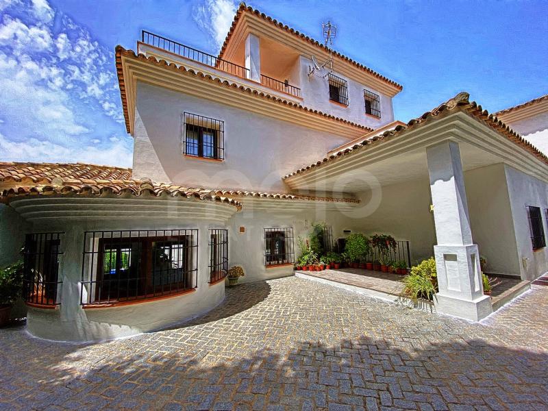 Villa till salu i Sotogrande Alto