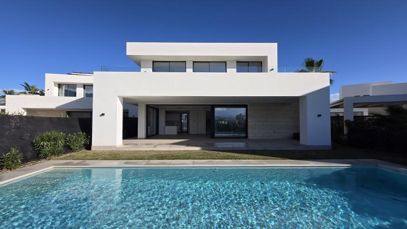 Exquisite Four-Bedroom Luxury Villa in La Finca de Marbella, Marbella East