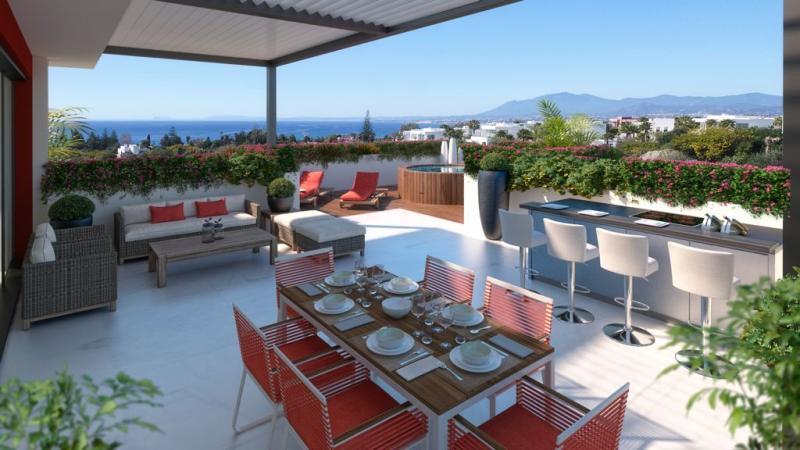 Stueetage Duplex til salg i Rio Real Golf, Marbella Este