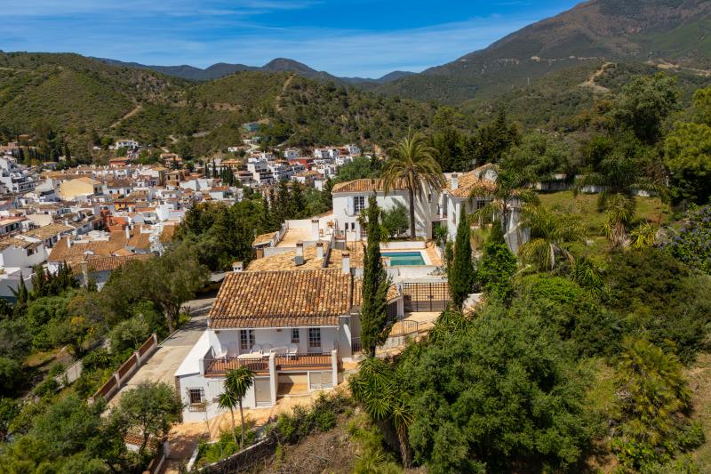 Villa à vendre dans Benahavis Centro