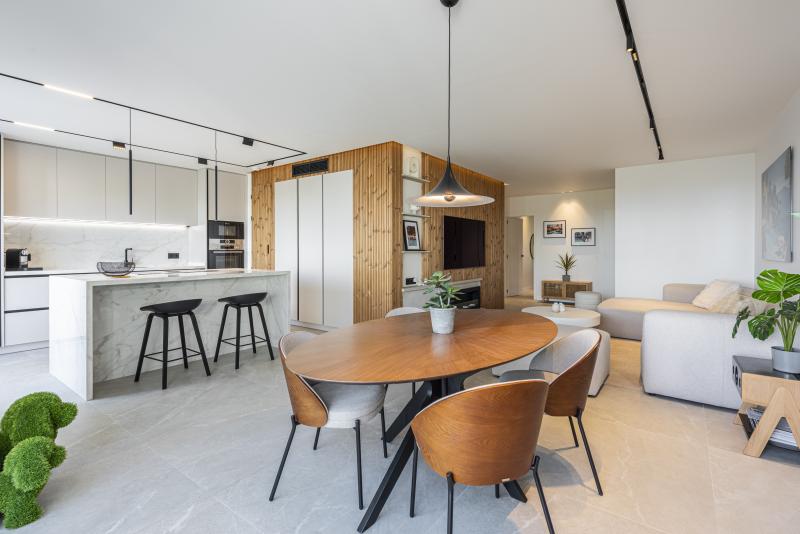 Duplex Penthouse te koop in Altos de La Quinta, Benahavis