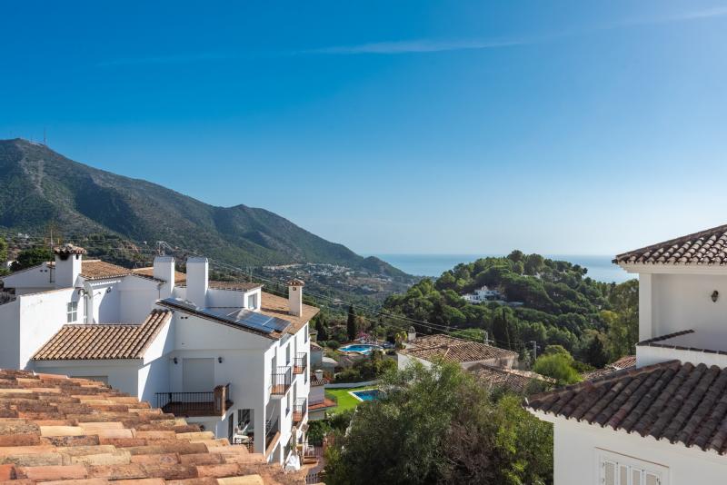 Semi-fritliggende hus til salg i Mijas Pueblo