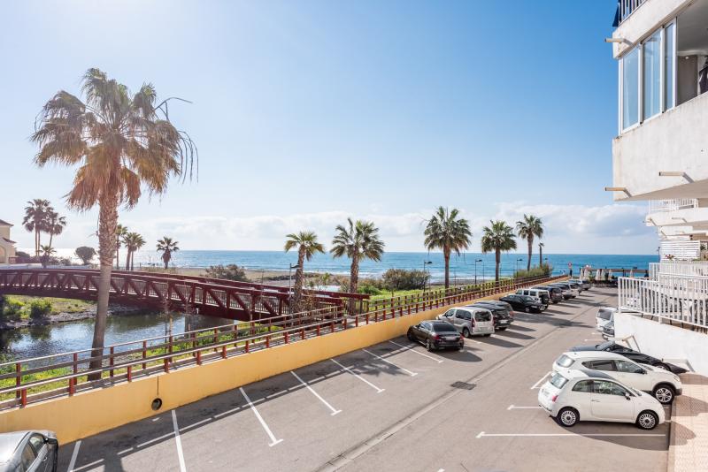 Apartamento en primera línea de playa en venta.