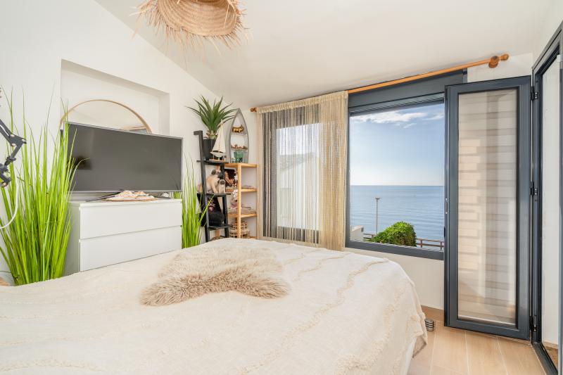 El Pirata – Beachfront Townhouse