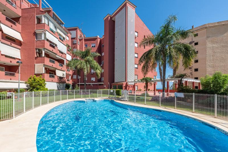 4-bedroom, 3-bathroom duplex penthouse with sea views