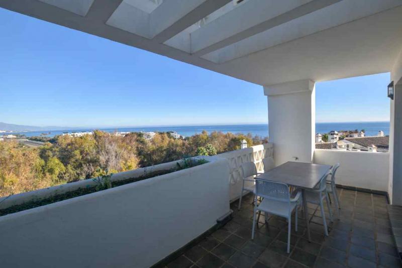3 slaapkamer duplex met een adembenemend uitzicht in Bahía de Casares