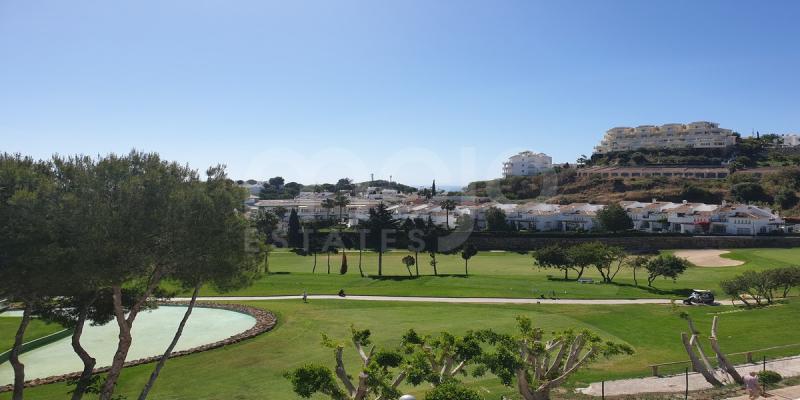Beautiful and very well located penthouse in Riviera del Sol, Mijas Costa.