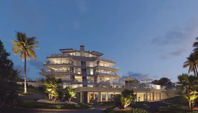 A beachfront development of great exclusivity, located in Estepona, where only14 luxury homes and a unique lifestyle are on offer.